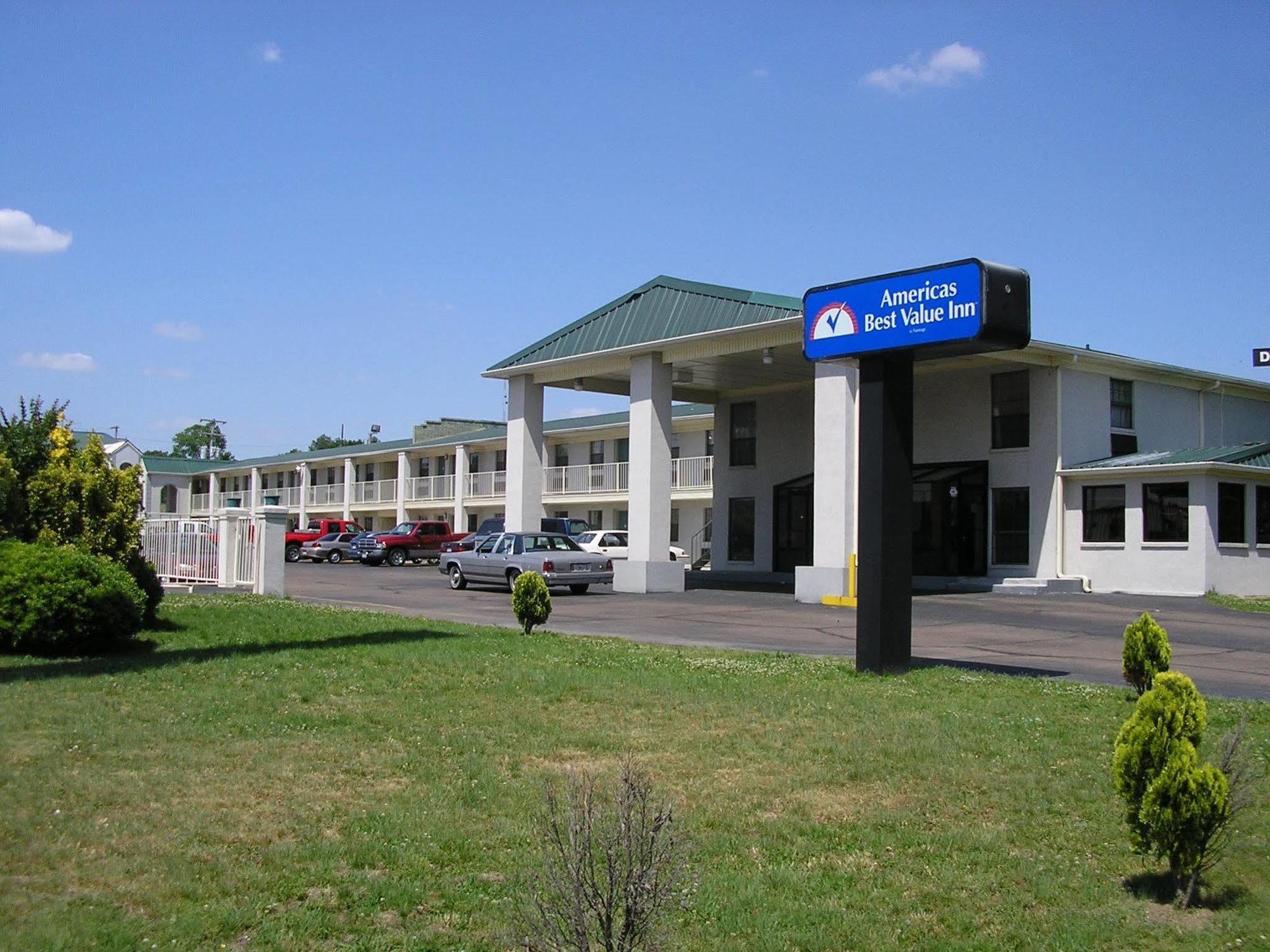 Diamond Inn Форест Сити Екстериор снимка